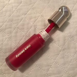 Rare Beauty Liquid Blush “lucky”